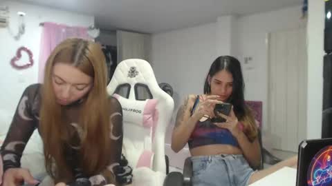 Snapshot of mauhype chatting on 02/13/26, 09:33 Mau and Lauren online show from 02/13/26, 09:33