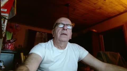 Maurice online show from 12/30/24, 11:37