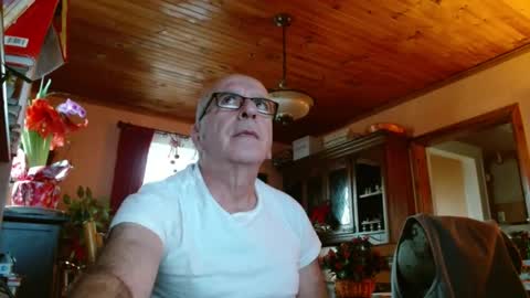 Maurice online show from 12/30/24, 02:40