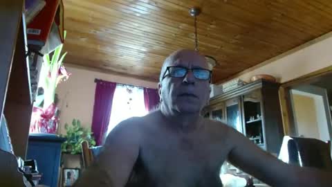 Maurice online show from 01/14/25, 04:40