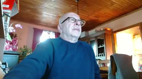 Maurice online show from 01/17/25, 09:06