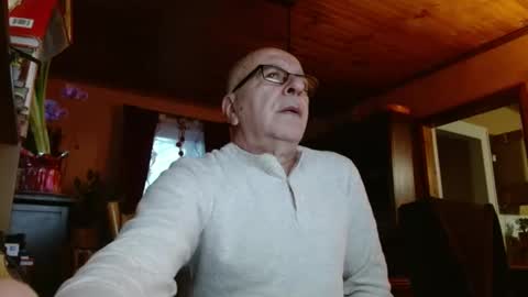 Maurice online show from 01/21/25, 12:07