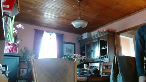 Maurice online show from 01/22/25, 02:14