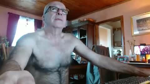 Maurice online show from 01/28/25, 02:31