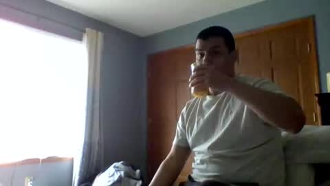 Snapshot of mauricescott chatting on 05/03/26, 12:33 mauricescott online show from 05/03/26, 12:33