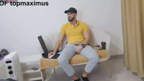 mauro_real_man online show from 11/18/25, 05:17