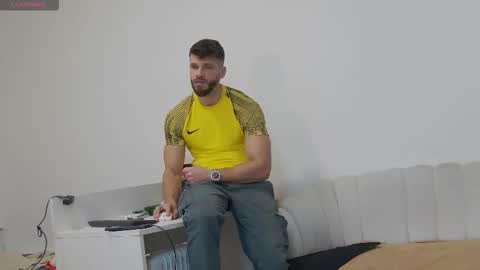 mauro_real_man online show from 12/01/25, 07:08
