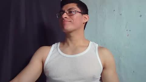 Snapshot of maurodirty chatting on 02/05/26, 08:02 Mauro online show from 02/05/26, 08:02