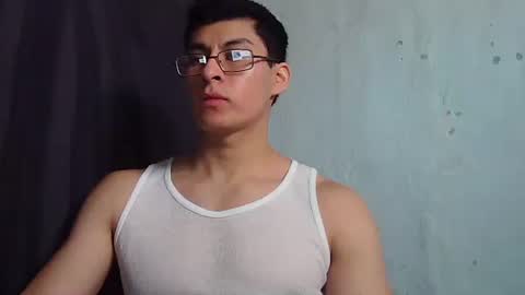 Snapshot of maurodirty chatting on 02/08/26, 08:01 Mauro online show from 02/08/26, 08:01