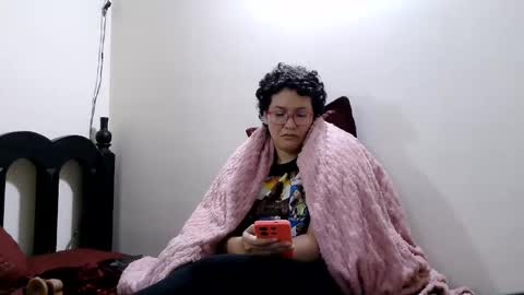Snapshot of mauroluxandra chatting on 06/10/26, 07:35 mauroluxandra online show from 06/10/26, 07:35