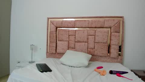 Snapshot of mavie_ivanova chatting on 12/02/24, 11:18 mavie_ivanova online show from 12/02/24, 11:18