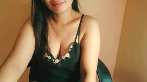 Snapshot of mawi24 chatting on 06/05/26, 12:55 Mau online show from 06/05/26, 12:55