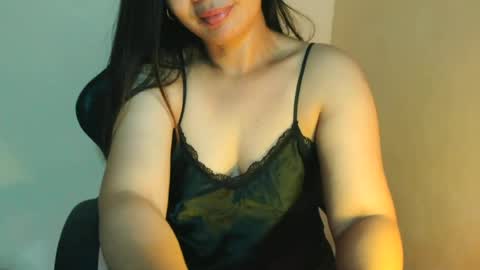 Snapshot of mawi24 chatting on 06/14/26, 11:34 Mau online show from 06/14/26, 11:34