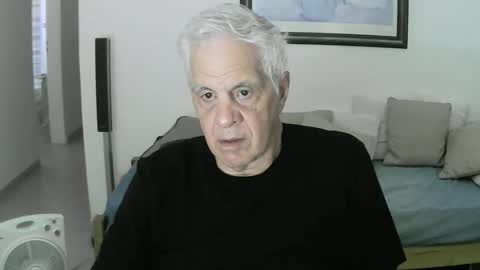 Snapshot of max_2017 chatting on 01/09/26, 08:54 max_2017 online show from 01/09/26, 08:54