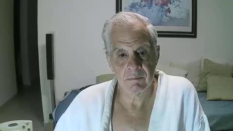 Snapshot of max_2017 chatting on 02/09/26, 02:15 max_2017 online show from 02/09/26, 02:15