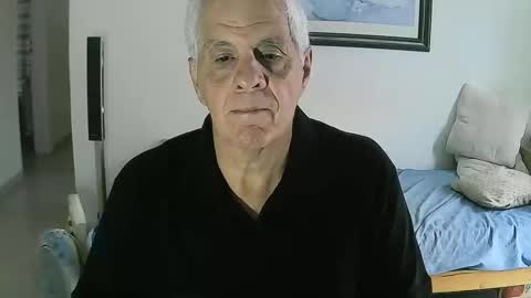 Snapshot of max_2017 chatting on 03/10/26, 02:33 max_2017 online show from 03/10/26, 02:33