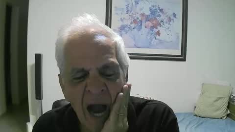 Snapshot of max_2017 chatting on 03/11/26, 03:23 max_2017 online show from 03/11/26, 03:23