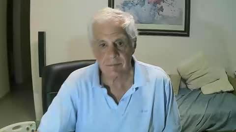 Snapshot of max_2017 chatting on 03/28/26, 02:55 max_2017 online show from 03/28/26, 02:55