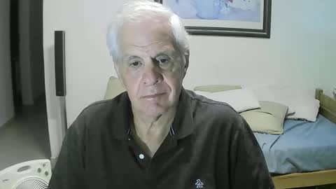 Snapshot of max_2017 chatting on 04/01/26, 02:01 max_2017 online show from 04/01/26, 02:01