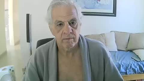 Snapshot of max_2017 chatting on 04/11/26, 01:48 max_2017 online show from 04/11/26, 01:48