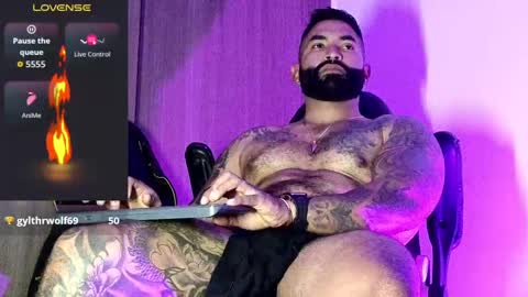 max__prada online show from 09/19/25, 02:02