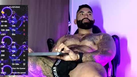 max__prada online show from 09/21/25, 02:46