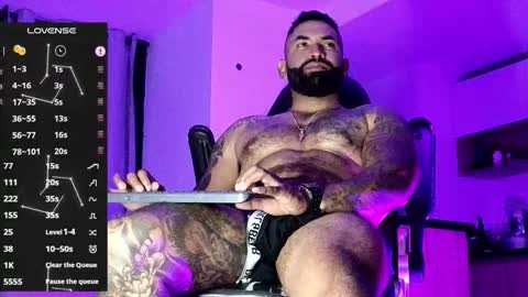 Snapshot of max__prada chatting on 02/13/26, 02:40 max__prada online show from 02/13/26, 02:40