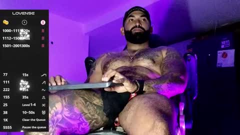 Snapshot of max__prada chatting on 02/16/26, 01:35 max__prada online show from 02/16/26, 01:35