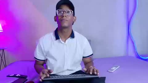 Snapshot of max_cumpower72 chatting on 09/15/25, 11:49 max_cumpower72 online show from 09/15/25, 11:49