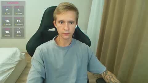 Snapshot of max_gen chatting on 11/06/25, 08:21 Max Gen with tats 24years And Ethan without tats 20 years online show from 11/06/25, 08:21