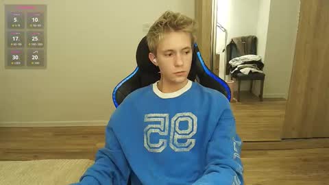 Snapshot of max_gen chatting on 03/17/26, 04:21 Max Gen with tats 24years And Ethan without tats 20 years online show from 03/17/26, 04:21