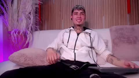 Snapshot of max_hader chatting on 03/06/26, 03:36 Max online show from 03/06/26, 03:36