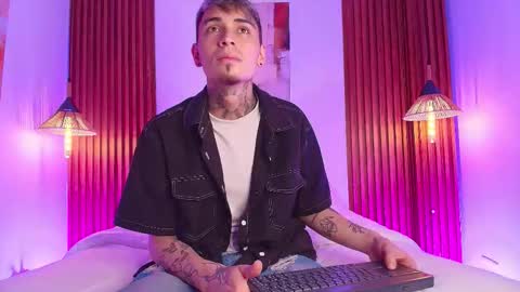 Snapshot of max_hader chatting on 03/12/26, 03:23 Max online show from 03/12/26, 03:23