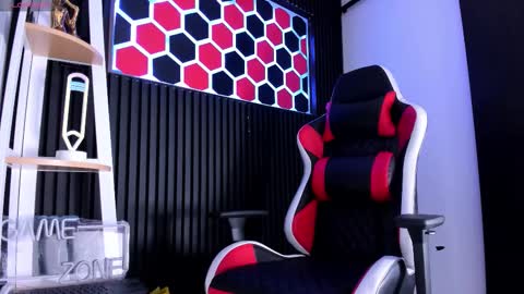 Snapshot of max_hader chatting on 03/14/26, 03:01 Max online show from 03/14/26, 03:01