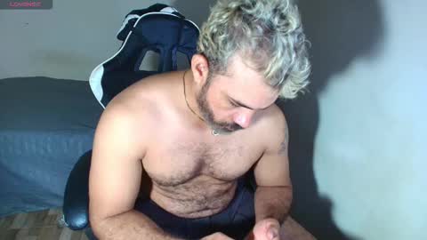 max_love25 online show from 01/17/26, 02:00