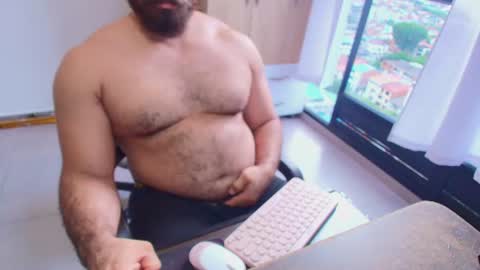 max_love25 online show from 06/18/26, 09:30