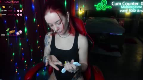 Snapshot of max_phoenix chatting on 02/17/25, 06:15 Max online show from 02/17/25, 06:15