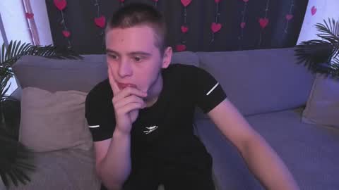 Max online show from 03/03/25, 02:26