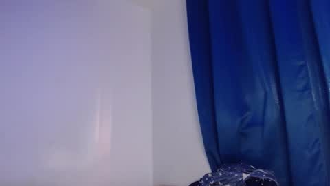 max_snow1616 online show from 11/30/25, 07:51