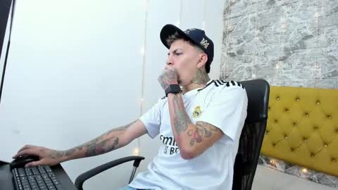 max_sstteel online show from 04/25/26, 01:14