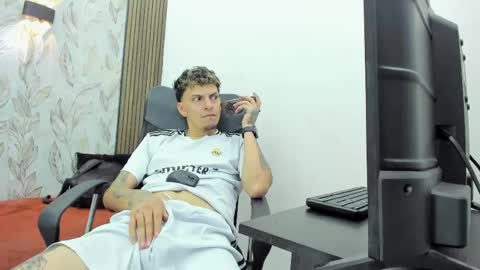 max_sstteel online show from 05/13/26, 01:30
