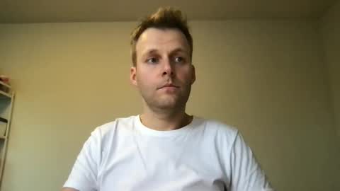 Max take off clothes online show from 01/06/25, 01:30