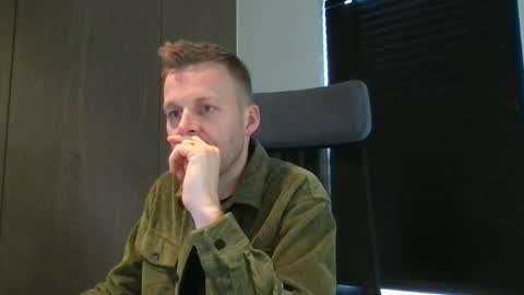 Max take off clothes online show from 01/23/25, 12:09