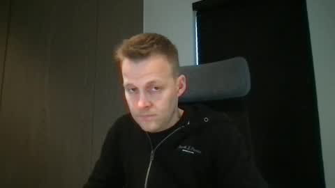 Max take off clothes online show from 02/24/25, 07:22