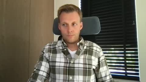 Max take off clothes online show from 09/29/25, 11:59