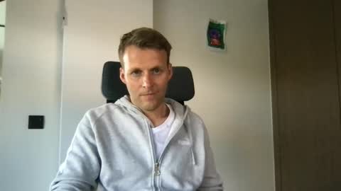 Snapshot of max_straight_1 chatting on 05/18/26, 05:52 Max take off clothes online show from 05/18/26, 05:52
