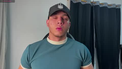 max_valiant1 online show from 07/19/26, 01:53