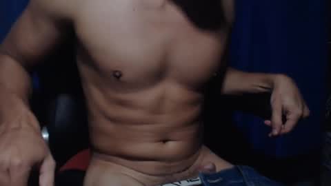 Snapshot of max_varona chatting on 02/19/25, 06:11 max_varona online show from 02/19/25, 06:11