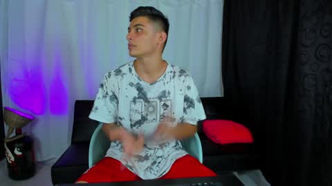 MAX     online show from 01/22/25, 08:17