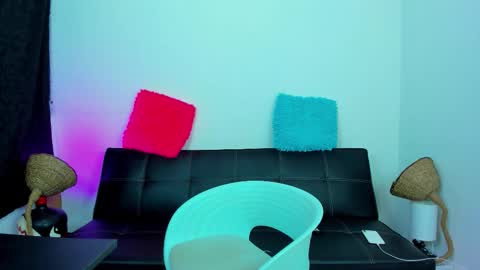 MAX     online show from 09/14/25, 09:41